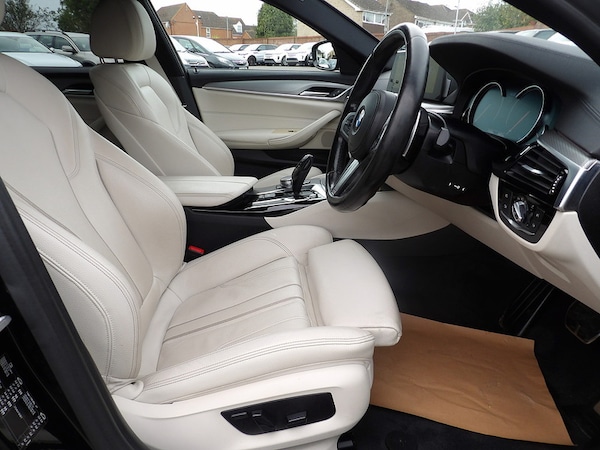 Used BMW 5 Series 2018 for sale - 76308101: Photo 41