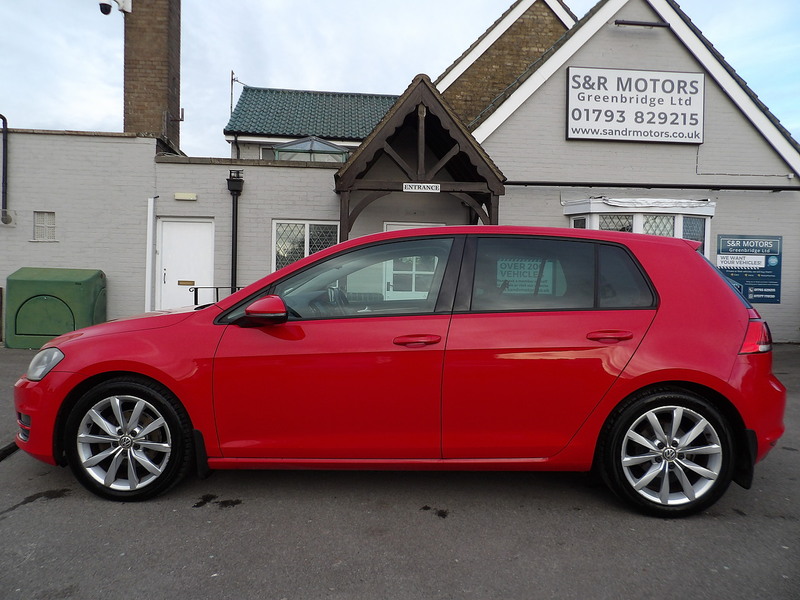Used Volkswagen Golf 2015 for sale - 76699022: Photo 2
