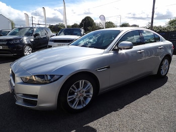 Used Jaguar XE 2017 for sale - 76308095: Photo
