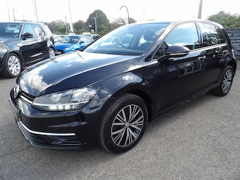 Volkswagen - Golf