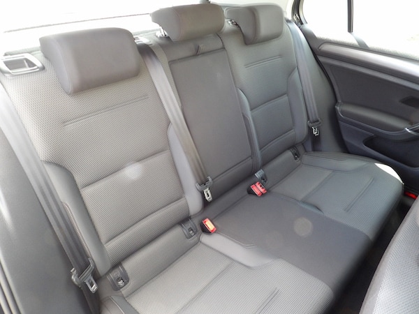 Used Volkswagen Golf 2018 for sale - 76299793: Photo 44