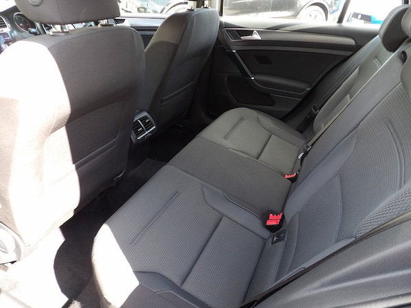 Used Volkswagen Golf 2018 for sale - 76299793: Photo 51