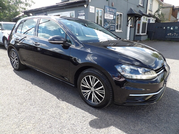 Used Volkswagen Golf 2018 for sale - 76299793: Photo 5