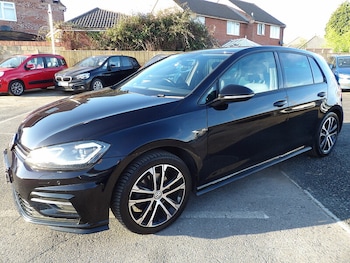 Volkswagen - Golf