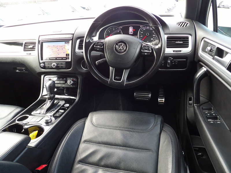 Used Volkswagen Touareg 2017 for sale - 76308048: Photo 14