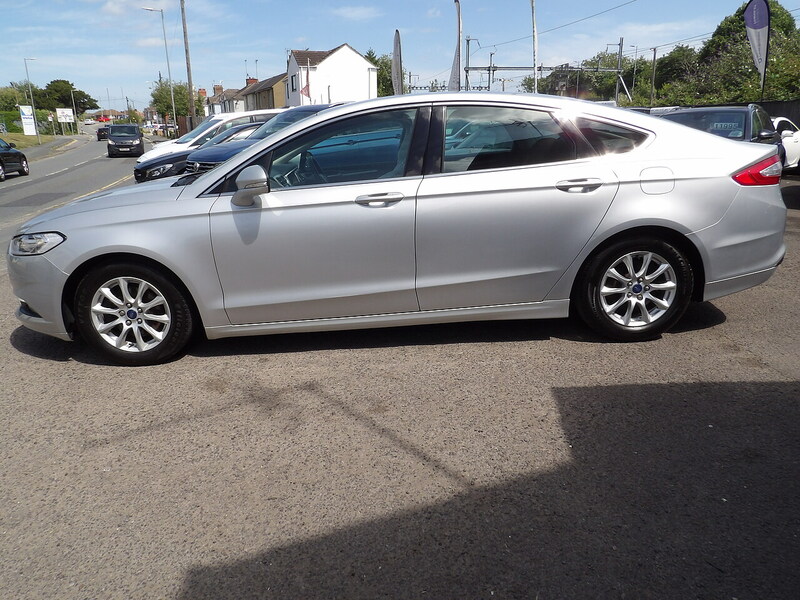 Used Ford Mondeo 2017 for sale - 76299799: Photo 2