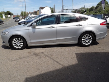 Used Ford Mondeo 2017 for sale - 76299799: Photo