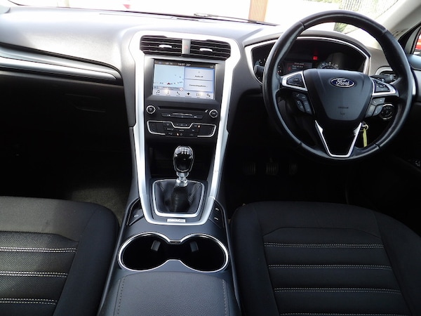 Used Ford Mondeo 2017 for sale - 76299799: Photo 30