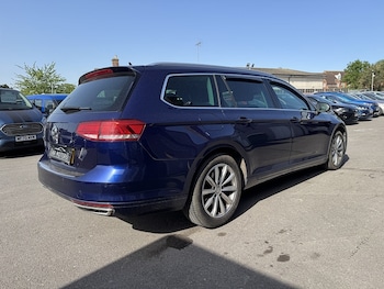 Used Volkswagen Passat 2019 for sale - 78673279: Photo