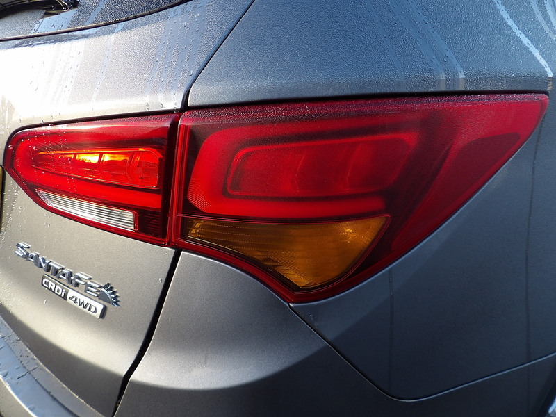 Used Hyundai Santa Fe 2017 for sale - 76891545: Photo 16