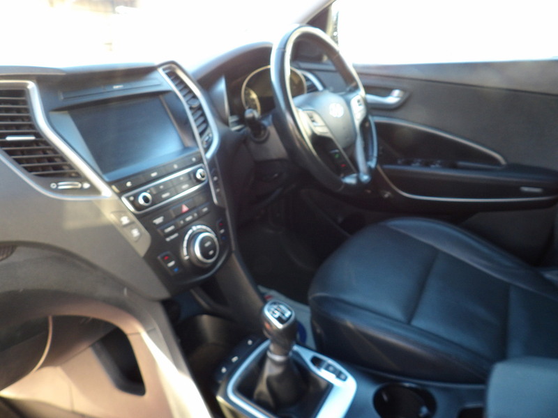 Used Hyundai Santa Fe 2017 for sale - 76891545: Photo 22