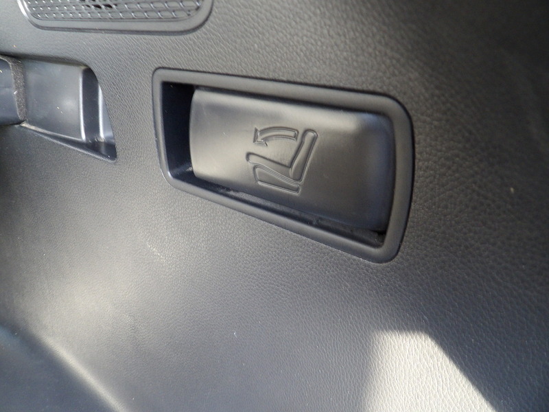 Used Hyundai Santa Fe 2017 for sale - 76891545: Photo 37