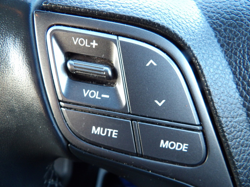 Used Hyundai Santa Fe 2017 for sale - 76891545: Photo 52