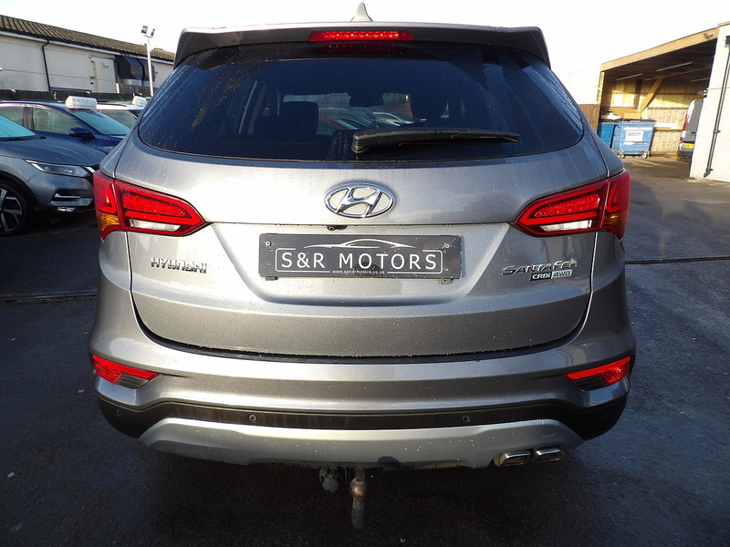 Used Hyundai Santa Fe 2017 for sale - 76891545: Photo 6