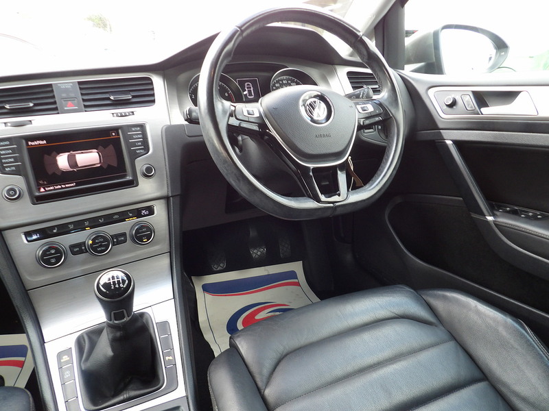 Used Volkswagen Golf 2015 for sale - 76891544: Photo 27