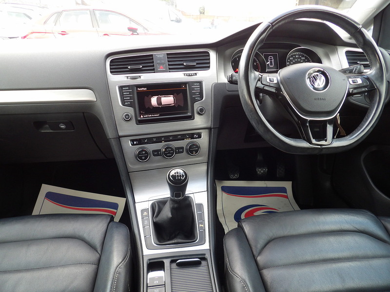 Used Volkswagen Golf 2015 for sale - 76891544: Photo 28