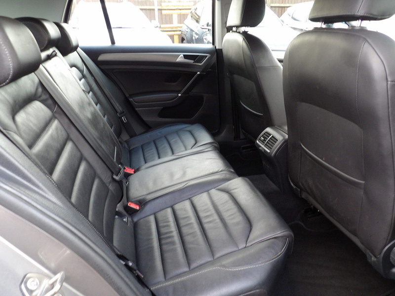 Used Volkswagen Golf 2015 for sale - 76891544: Photo 33