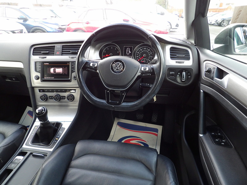 Used Volkswagen Golf 2015 for sale - 76891544: Photo 35