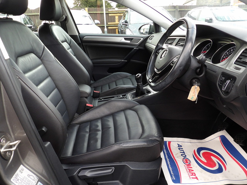 Used Volkswagen Golf 2015 for sale - 76891544: Photo 38