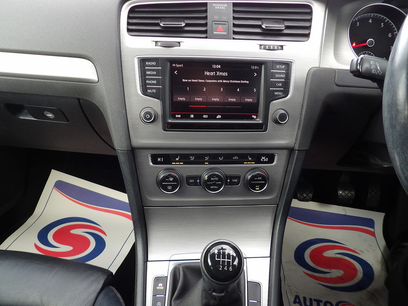 Used Volkswagen Golf 2015 for sale - 76891544: Photo 50