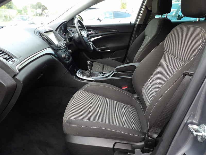 Used Vauxhall Insignia 2015 for sale - 76591239: Photo 9