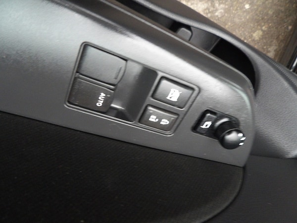 Used Suzuki Swift 2013 for sale - 76308021: Photo 19
