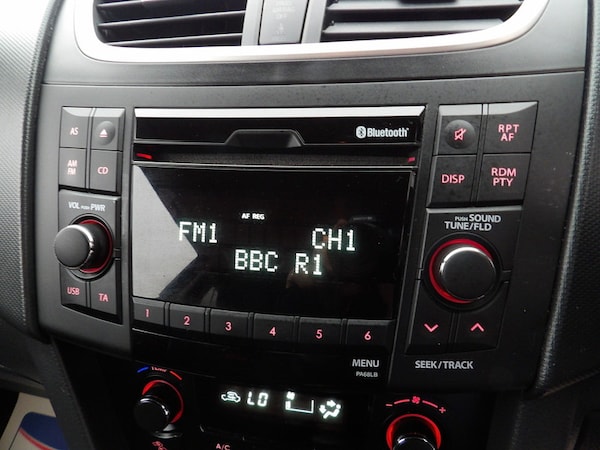 Used Suzuki Swift 2013 for sale - 76308021: Photo 28