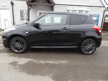 Used Suzuki Swift 2013 for sale - 76308021: Photo