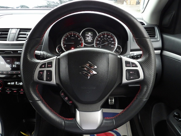 Used Suzuki Swift 2013 for sale - 76308021: Photo 30