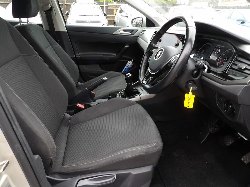 Used Volkswagen Polo 2018 for sale - 76299797: Photo 14