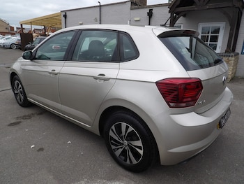 Used Volkswagen Polo 2018 for sale - 76299797: Photo