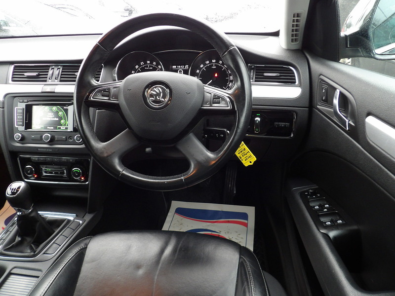 Used Skoda Superb 2014 for sale - 76555173: Photo 40