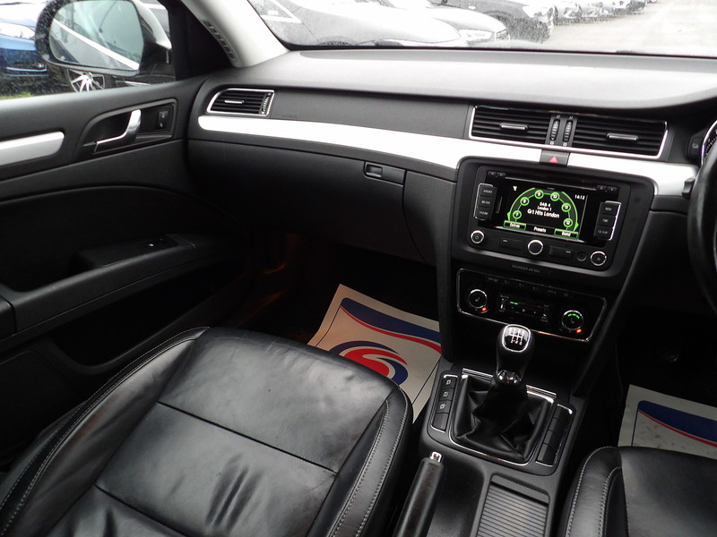 Used Skoda Superb 2014 for sale - 76555173: Photo 41