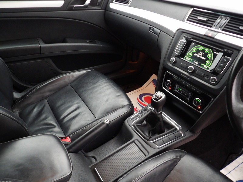 Used Skoda Superb 2014 for sale - 76555173: Photo 45