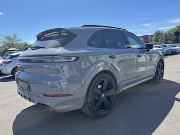 Used Porsche Cayenne 2023 for sale - 78955935: Photo
