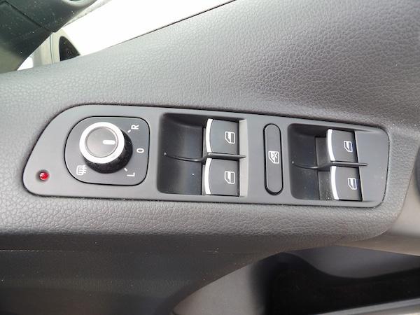 Used Volkswagen Tiguan 2015 for sale - 76299798: Photo 56