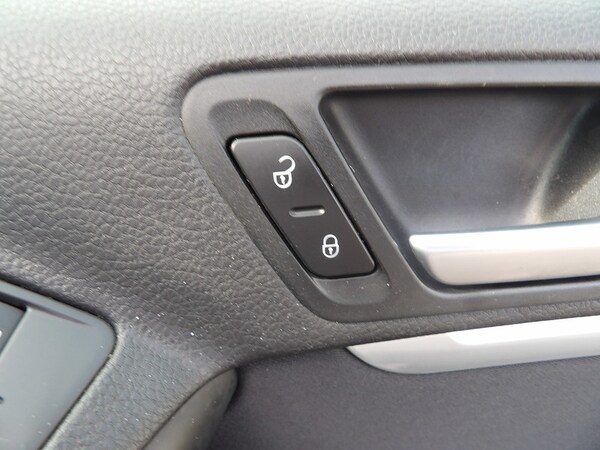 Used Volkswagen Tiguan 2015 for sale - 76299798: Photo 57