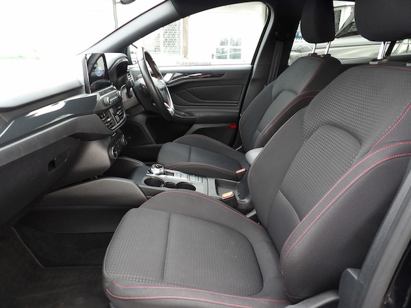 Used Ford Focus 2019 for sale - 76308075: Photo 19