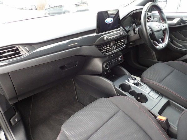 Used Ford Focus 2019 for sale - 76308075: Photo 20