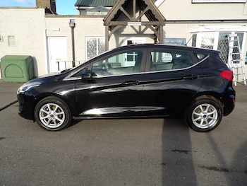 Used Ford Fiesta 2017 for sale - 76618294: Photo