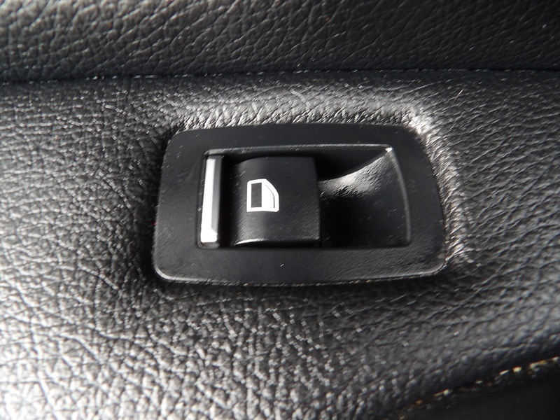 Used BMW 3 Series 2016 for sale - 76555193: Photo 31