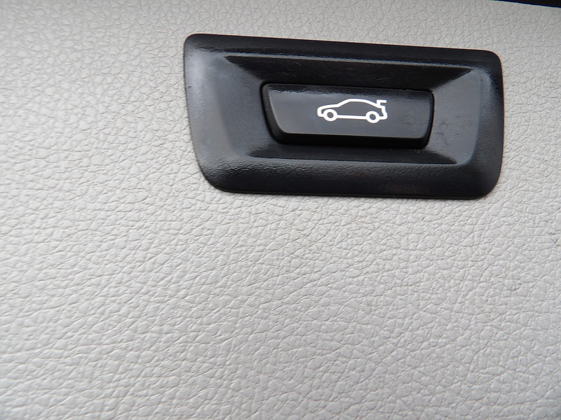 Used BMW 3 Series 2016 for sale - 76555193: Photo 36