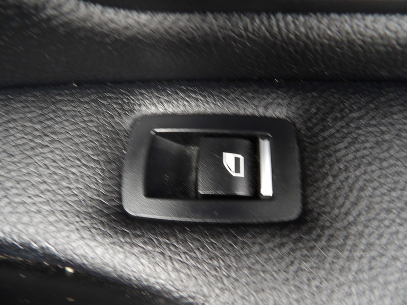 Used BMW 3 Series 2016 for sale - 76555193: Photo 41