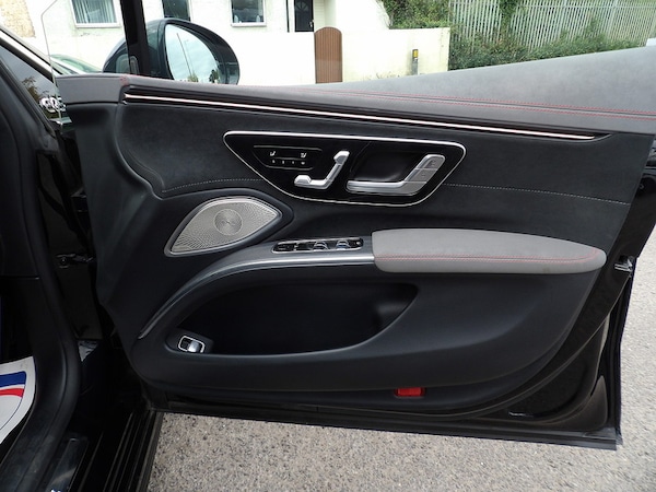 Used Mercedes-Benz EQS 2022 for sale - 76308106: Photo 30