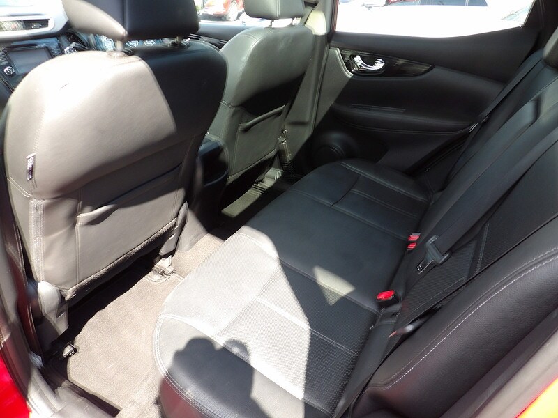 Used Nissan Qashqai 2014 for sale - 76299808: Photo 17