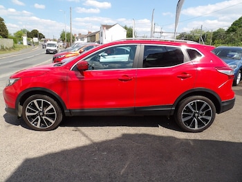 Used Nissan Qashqai 2014 for sale - 76299808: Photo