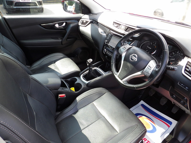 Used Nissan Qashqai 2014 for sale - 76299808: Photo 9