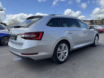 Used Skoda Superb 2017 for sale - 79591509: Photo