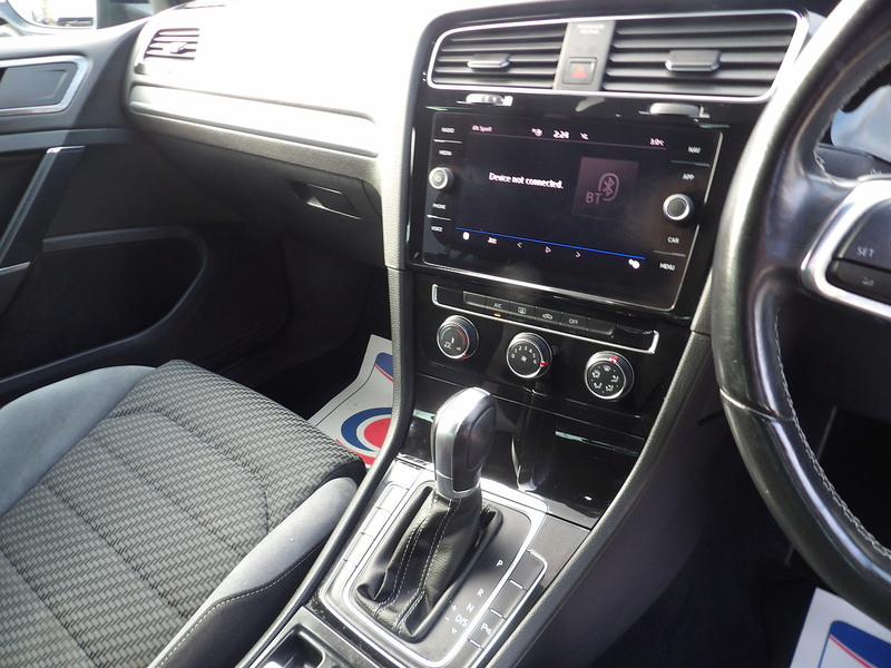 Used Volkswagen Golf 2018 for sale - 76618297: Photo 7