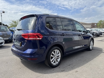Used Volkswagen Touran 2016 for sale - 78677314: Photo